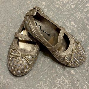 Nina Size 8M Gold Ballet Flats